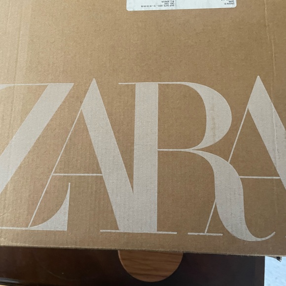 Zara DENIM DRESS - so cool! BRAND NEW IN BOX WITH TAGS - Picture 4 of 4